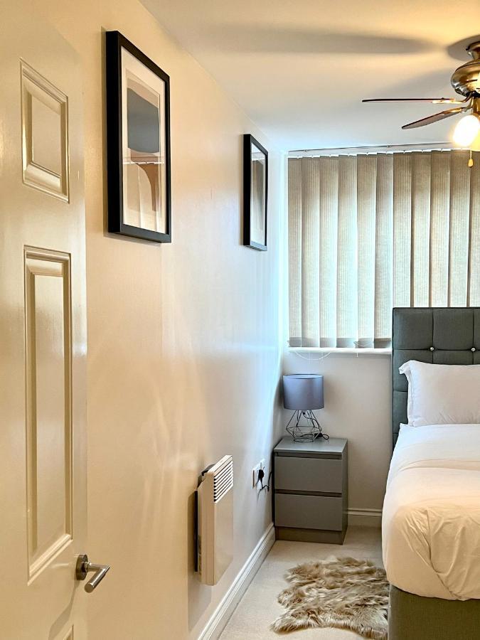 Stylish Luxe Apartment Harlow Dış mekan fotoğraf